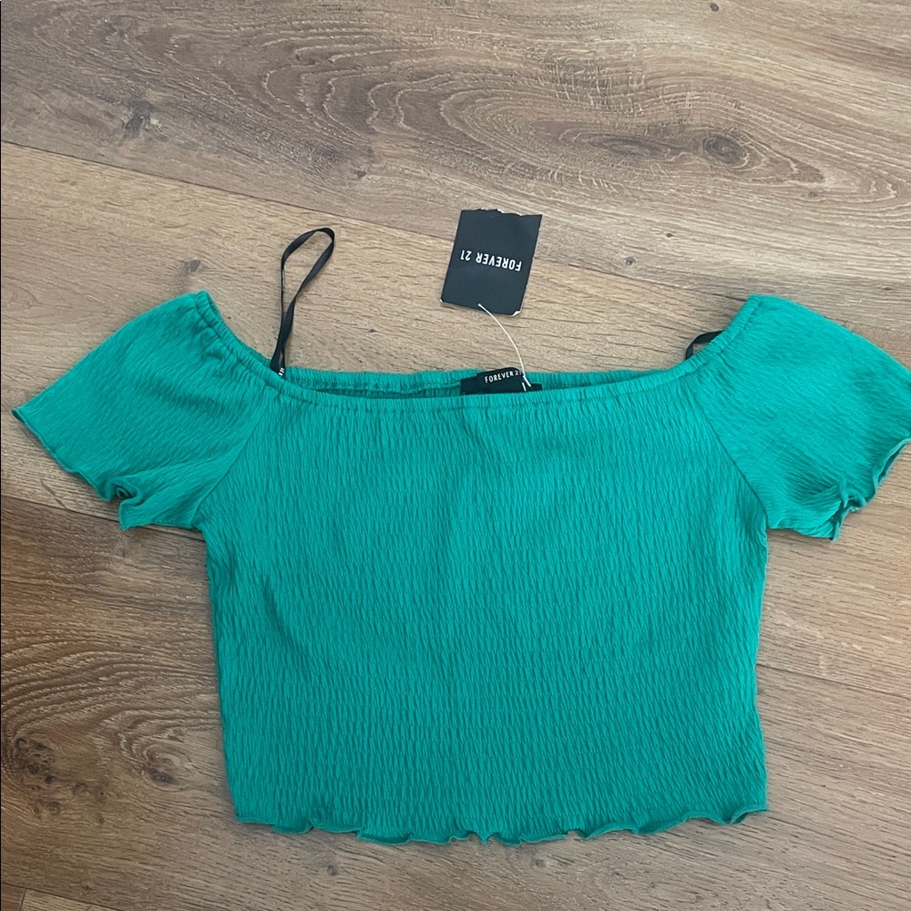 Forever 21 Kelly Green Medium Off-Shoulder Cute Crop short sleeve Top